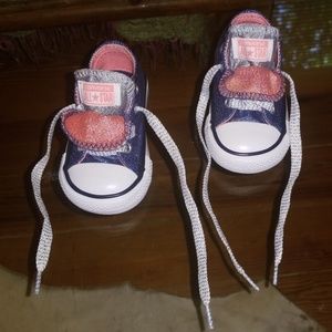 Girls converse toddler